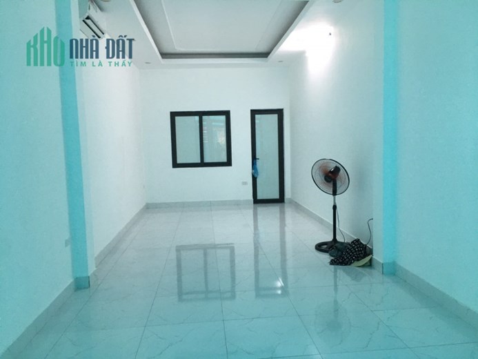 Chính chủ cho thuê nhà mới xây số 36/79 ngõ Cẩm Văn, Quan Thổ 1, Tôn Đức Thắng, Hà Nội.