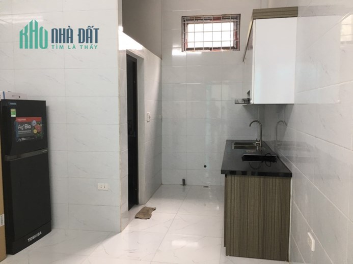 Chính chủ cho thuê nhà mới xây số 36/79 ngõ Cẩm Văn, Quan Thổ 1, Tôn Đức Thắng, Hà Nội.
