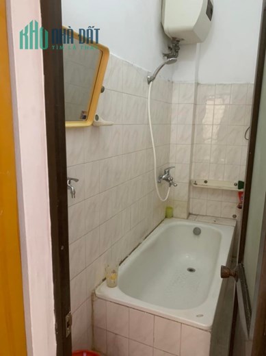 Bán gấp nhà Phố Bạch Mai 2.65 tỷ, 30mx4T,  sổ đỏ giao ngay