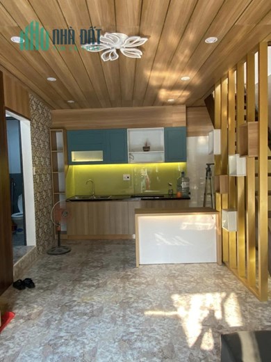 Nhà phố trung tâm Trưng Nữ Vương giá 2 tỷ 1 đầy đủ nội thất kiệt thông kinh doanh ngay LH 0988677254