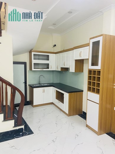 Bán ngôi nhà 46m2 phố Âu Cơ, Tây Hồ Chủ tự xây 5 phòng ngủ 10m 2 Ô tô tránh 4.5 Tỷ