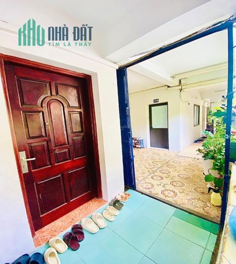 Tập thể Láng Hạ, Ba Đình, ô tô đỗ, 3 ngủ, DT 80m2, giá 2.98 tỷ