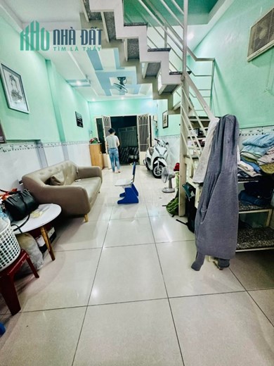 Bán nhà đường Lê Quang Định quận Bình Thạnh diện tích 32 m2 nở hậu