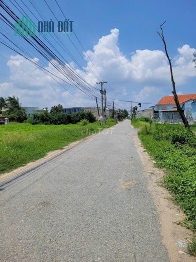 NGỘP LẮM RỒI, chủ bán đất chợ Đức Hoà chỉ 1 tỷ 100, sổ hồng sang tay ngay