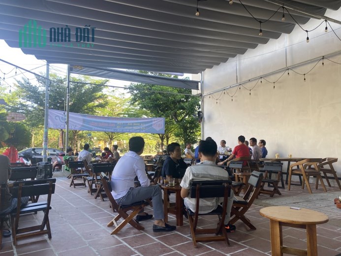 CHÍNH CHỦ CẦN CHO THUÊ MẶT BẰNG PHÍA TRƯỚC BÁN CAFE