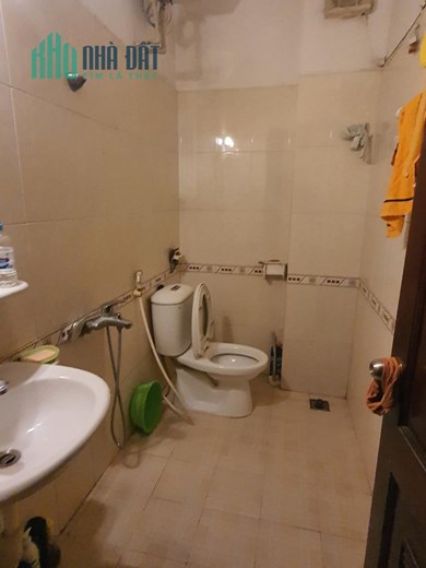 Bán Nhà Đẹp Phân Lô. Quận Thanh Xuân. Oto 7 chỗ cất trong nhà. lô góc 2 thoáng. 72m x4 tầng. MT4,6m