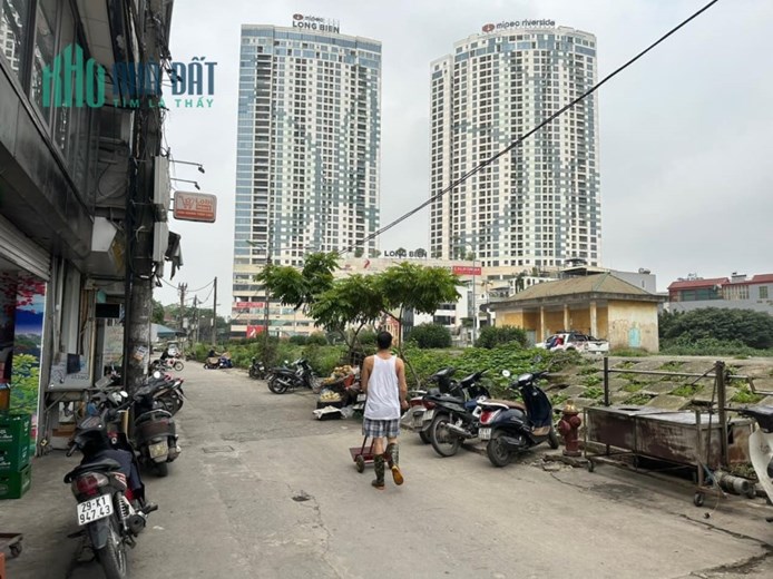 Bán đất ngõ 25 Ngọc Thuỵ, gần oto, MT rộng, 40m giá 2 tỷ 3 TL mạnh LH: 0936123469