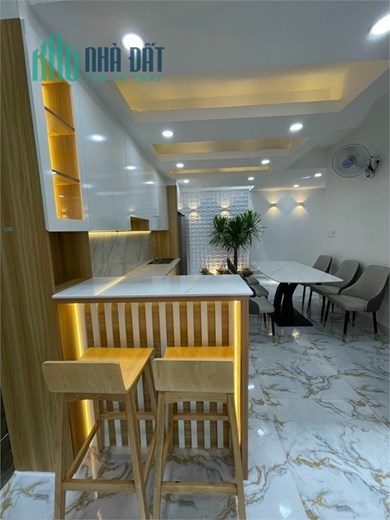 Bán nhà Bùi Quang Là, Phường 12, Gò Vấp – HXT, 90m2, 3 tầng, 8.4 tỷ