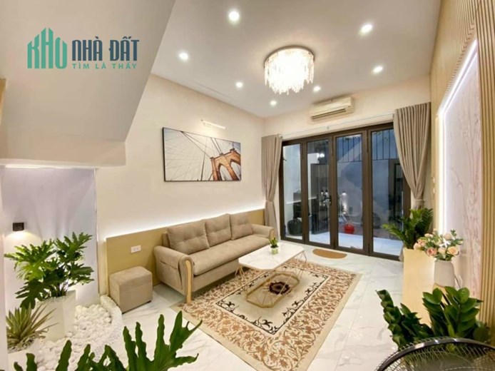 Bán nhà đẹp Đỗ Đức Dục, 46m2, ô tô, lô góc, ở ngay, 5 tỷ