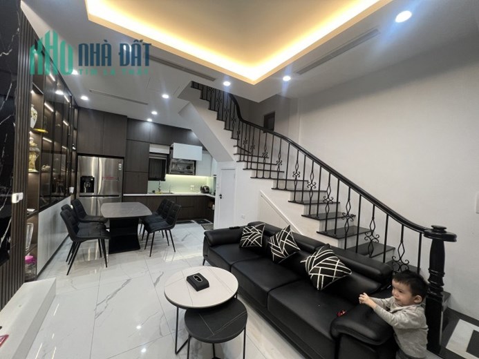 Bán gấp Nhà Phố Láng Hạ 60m 3Tầng MT 4,5m chỉ 4,8 tỷ lh 0975124520