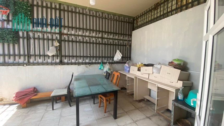 Nhà Lê Thị Riêng Q1, ngang 6m, gồm 73m2, 3 tầng, giá 16 tỷ