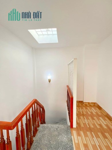 Bán nhà ngõ 173 Hoàng Hoa Thám,gần ô tô, nhà mới đẹp ở luôn,31m2,5tầng,mt: 3,1m