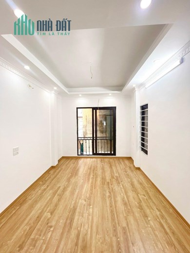 Bán nhà ngõ 173 Hoàng Hoa Thám,gần ô tô, nhà mới đẹp ở luôn,31m2,5tầng,mt: 3,1m
