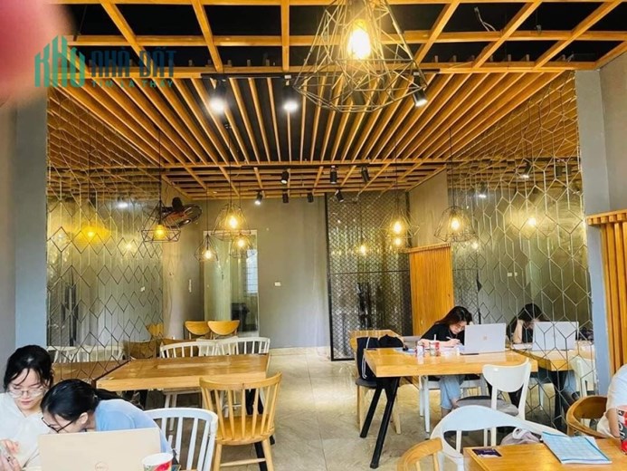 Bán Nhà Mặt Phố Hoàng Ngọc Phách, mặt tiền 10m, giá chỉ 33 tỷ, kinh doanh sầm uất