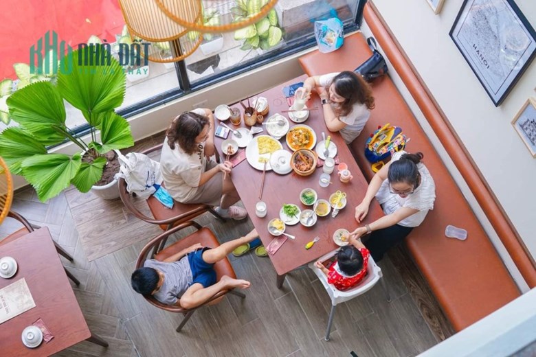 Bán Nhà Mặt Phố Cầu Giấy 5 Tầng Kinh Doanh Ngày Đêm Chỉ 24,8 Tỷ