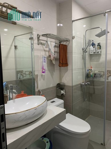 Thật 1OO%! Nguyễn Chí Thanh, 2 mặt ngõ, 5m oto tránh, ngõ 3m, thông,43m, 4T, chỉ 5.5 tỷ