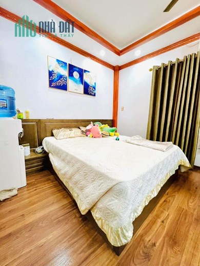 Siêu hời! Chùa Láng ngõ đẹp, gần phố, ba gác tránh, thông, KDOL, 35m, 4T, chỉ 3.75 tỷ