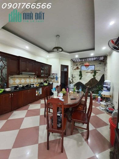 Bán Nhà Mặt Phố Phương Liệt, Quận Thanh Xuân, 94m x 5T, Giá 17.9 tỷ.