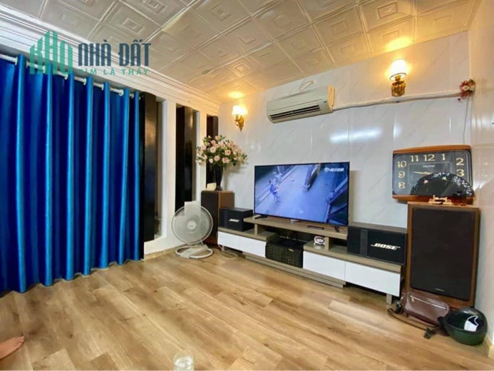 NHỈNH 2TỶ-NHÀ 3T 34M-NGỌC THỤY LONG BIÊN-NGÕ ÔTÔ-TIỆN ÍCH ĐỈNH-NỞ HẬU-Ở NGAY
