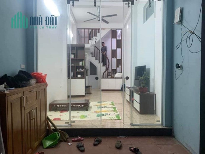 Bán nhà Nguyễn Trãi- Thanh Xuân 20m x 4 tầng, lô góc 3 mặt thoáng, ngõ rộng 2.5m, giá chỉ 2,2 tỷ.