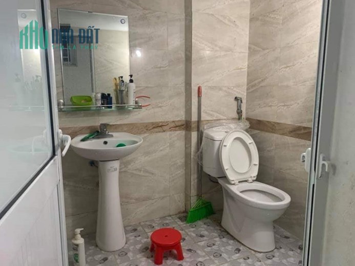 Bán nhà Nguyễn Trãi- Thanh Xuân 20m x 4 tầng, lô góc 3 mặt thoáng, ngõ rộng 2.5m, giá chỉ 2,2 tỷ.