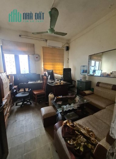 PHÂN LÔ NGÕ Ô TÔ KINH DOANH - 3 tầng Lý Nam Đế 46m2 MT4m nhỉnh 7 tỷ - GẦN PHỐ, SÂN RỘNG