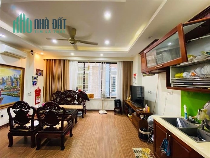Bán nhà phố Nguyễn Thị Định, lô góc, vỉa hè, ô tô tránh, DTXD68m2, MT 16m.