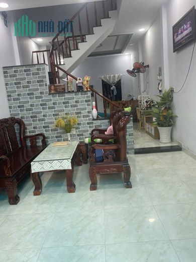 Bán nhà đường Phan Văn Hớn , Quận12, 59m2,3PN, giá 3 tỷ 650 TL.