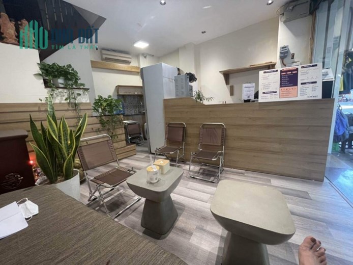 Bán nhà mặt phố Đào Duy Từ, Hoàn Kiếm 40m, 6T thang máy, Ô Tô, KD giá 20.5 tỷ. LH: 0366051369