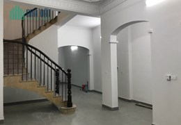 cho thuê nhà nguyên căn Ngọc Thụy, Long Biên 100m2 * 3 tầng *  ô tô đỗ cửa