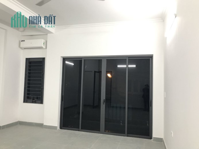 cho thuê nhà nguyên căn Ngọc Thụy, Long Biên 100m2 * 3 tầng *  ô tô đỗ cửa