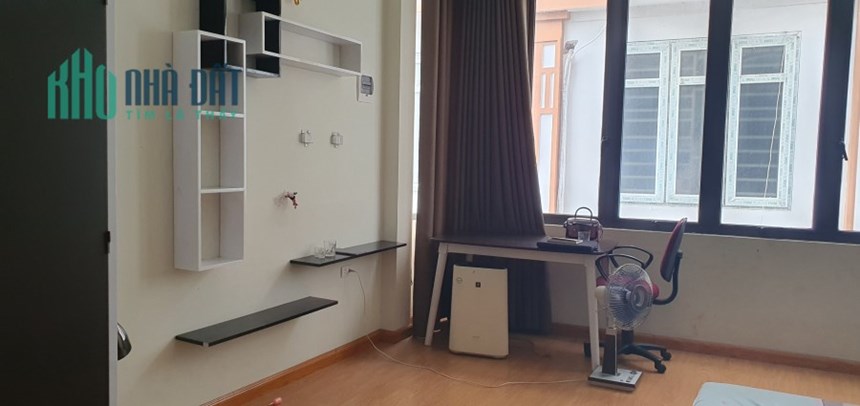 CHO THUÊ NHÀ NGUYÊN CĂN THẠCH BÀN, LONG BIÊN 45M2 * FULL NỘI THẤT
