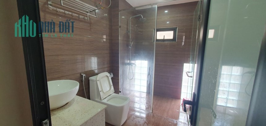 CHO THUÊ NHÀ NGUYÊN CĂN THẠCH BÀN, LONG BIÊN 45M2 * FULL NỘI THẤT