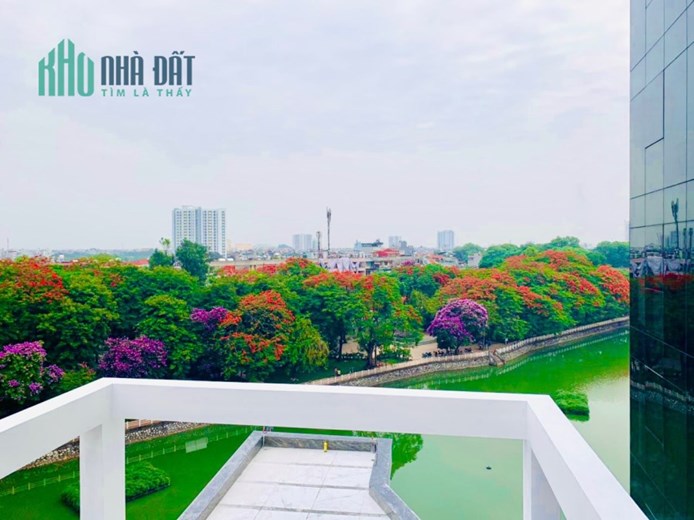 CHO THUÊ CĂN HỘ STUDIO  PHỐ NGỌC LÂM - LONG BIÊN 50M2 * FULL ĐỒ. THANG MÁY