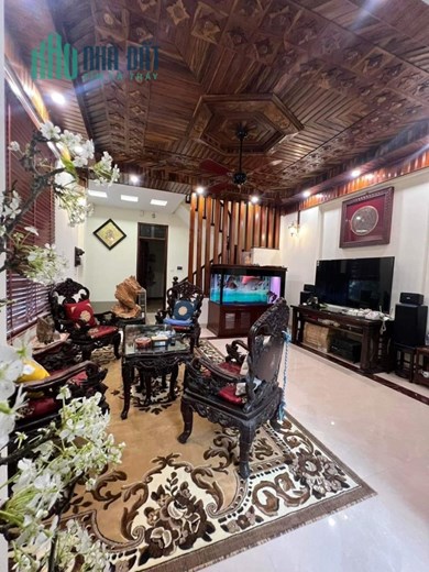 Bán nhà Phân Lô Trần Quốc Hoàn, gara ô tô tránh, kinh doanh, dân trí cao 60m2 hơn 10 Tỷ