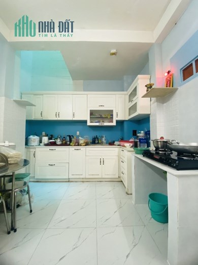 Bán nhà gấp mới Bà Hom Quận 6 3 tầng BTCT HXH 90m2 ngang 4m chỉ nhỉnh 6 tỷ TL