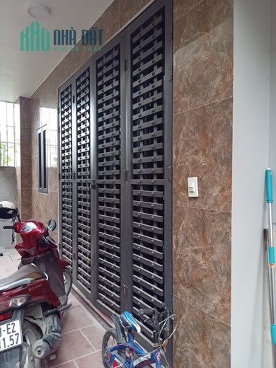 Bán gấp Nhà MT 5m ngõ Miêu Nha giá 3 tỷ, 35m2, Sđcc