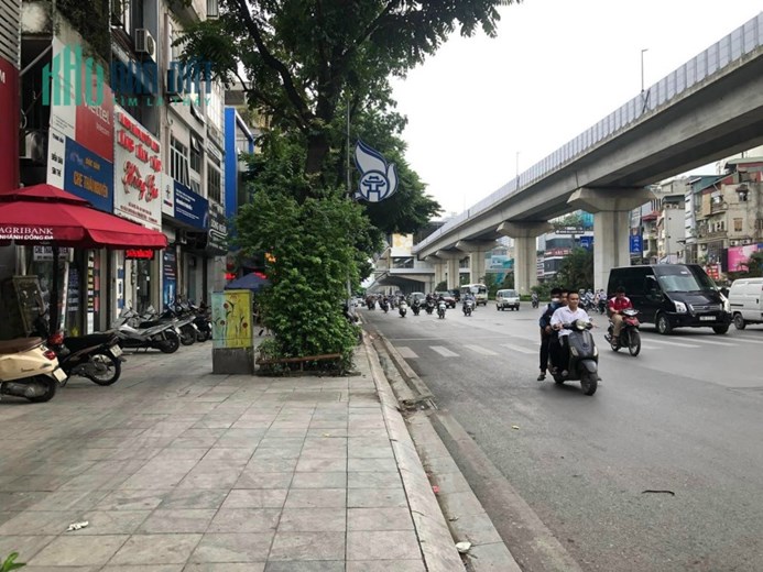 Duy nhất 1 căn mặt phố Nguyễn Trãi TX 4 tầng KD đỉnh, mặt đường 40m, vỉa hè rộng 7m giá nhỉnh 5 tỷ
