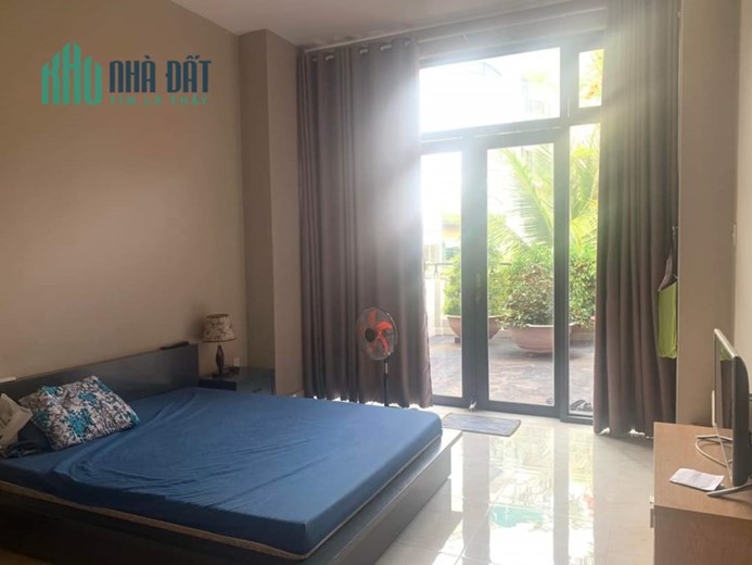 Cạnh Quận 1 DtSd 420m2 dân trí Lê Quốc Hưng giá rẻ Quận 4 Giảm 2 tỷ