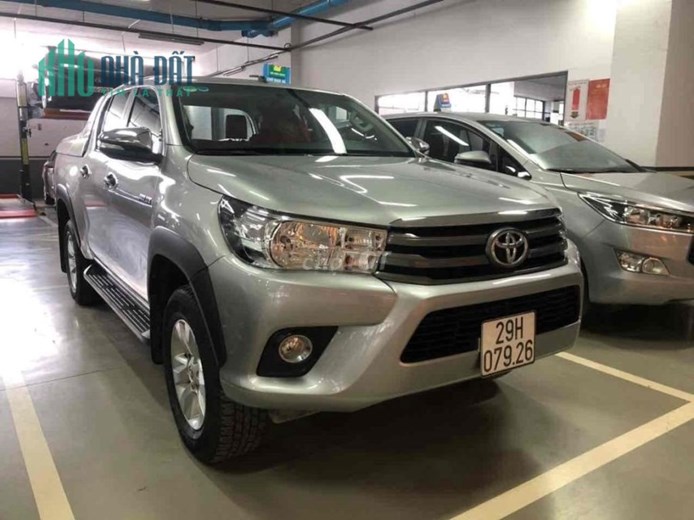 Cần bán xe toyota hilux 2.4E sản xuất 2017, đăng ký 2018  Phường Đại Kim, Quận Hoàng Mai, Hà Nội