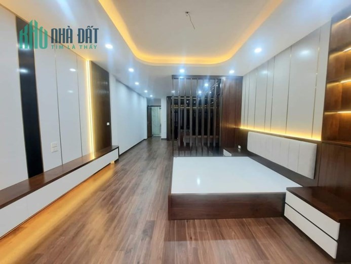 Bán Tòa 7 Tầng Thang Máy Xây Mới ngõ 299 Hoàng Mai 65m Giá 13 tỷ Ở Kết Hợp KD Văn Phòng Đẳng Cấp