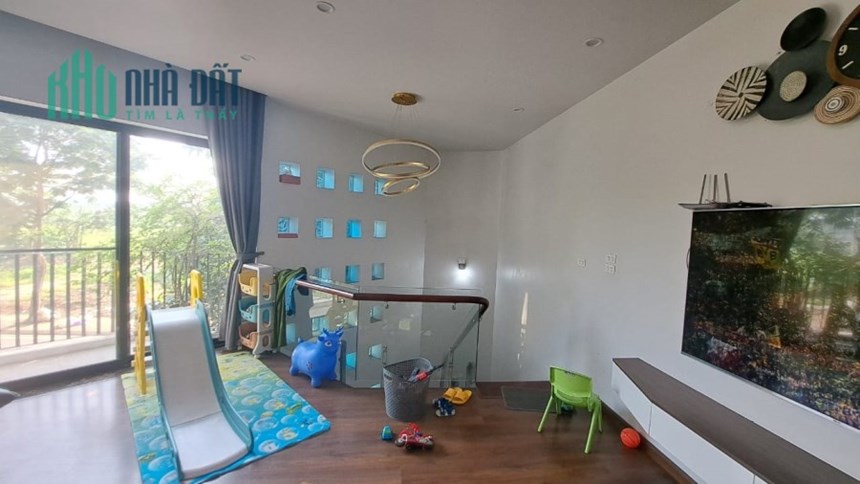 Bán nhà 158m2 phố Nghi Tàm, Tây Hồ Gara 2 Ô tô Dòng tiền Kinh doanh tốt 15.5 Tỷ