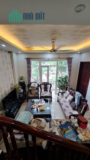 Bán căn nhà 156m2 phố Nghi Tàm, Tây Hồ Gara Ô tô Dòng tiền 1.5 tỷ/năm Kinh doanh siêu đỉnh 15.3 Tỷ