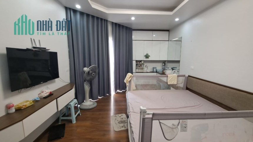 Bán nhà 158m2 phố Nghi Tàm, Tây Hồ Gara Ô tô Dòng tiền Kinh doanh đỉnh 15.5 Tỷ