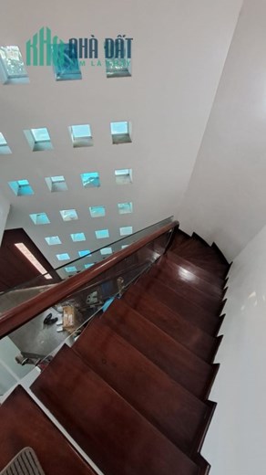 Bán nhà 155m2 phố Nghi Tàm, Tây Hồ Gara Ô tô Dòng tiền 1.5 tỷ/năm Kinh doanh đỉnh cao 15.1 Tỷ