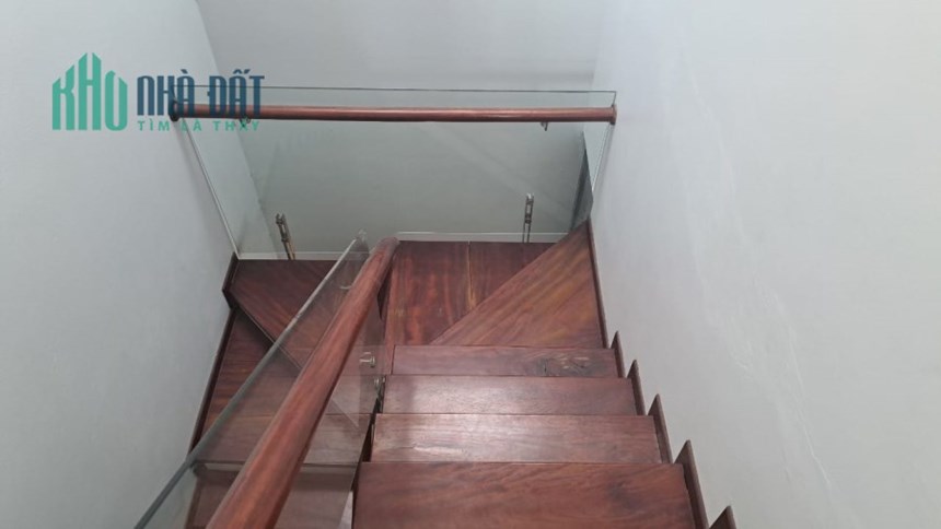Bán căn nhà 158m2 phố Nghi Tàm, Tây Hồ Gara Ô tô Dòng tiền khủng Kinh doanh đỉnh 15.4 Tỷ