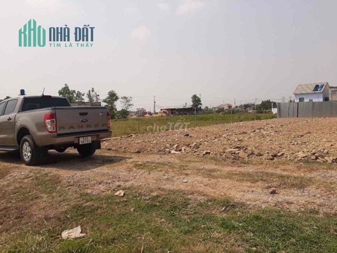 Chính chủ cần bán đất 100% thổ cư Thị trấn Đức Hoà khu vực 4