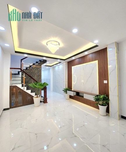 Nhà nở hậu 2 tầng xây mới hẻm 314 Âu Dương Lân P3Q8. Giá 5,35 tỷ TL
