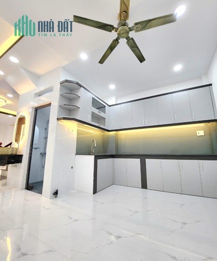Nhà nở hậu 2 tầng xây mới hẻm 314 Âu Dương Lân P3Q8. Giá 5,35 tỷ TL