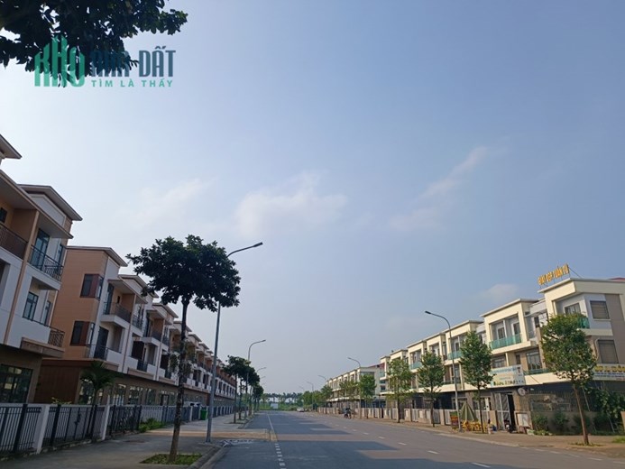 Cần bán gấp nhà phố liền kề Centa City Từ Sơn giá đáy phố đi bộ 26m.